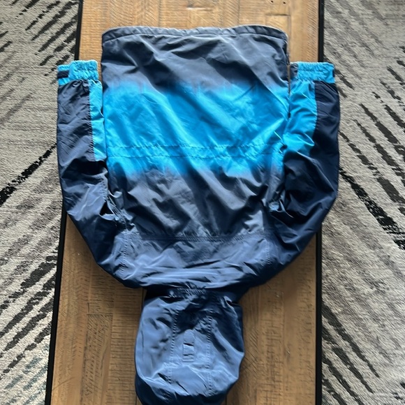 Burton Snowboard Jacket - Size Youth Medium - Picture 11 of 16